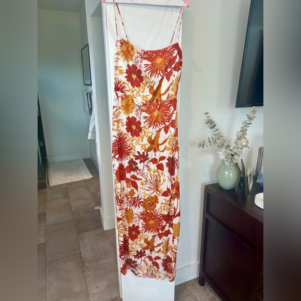 Reformation Frankie Silk Dress - Picture 6 of 9